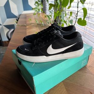 NIKE SB Force 58 / BLACK